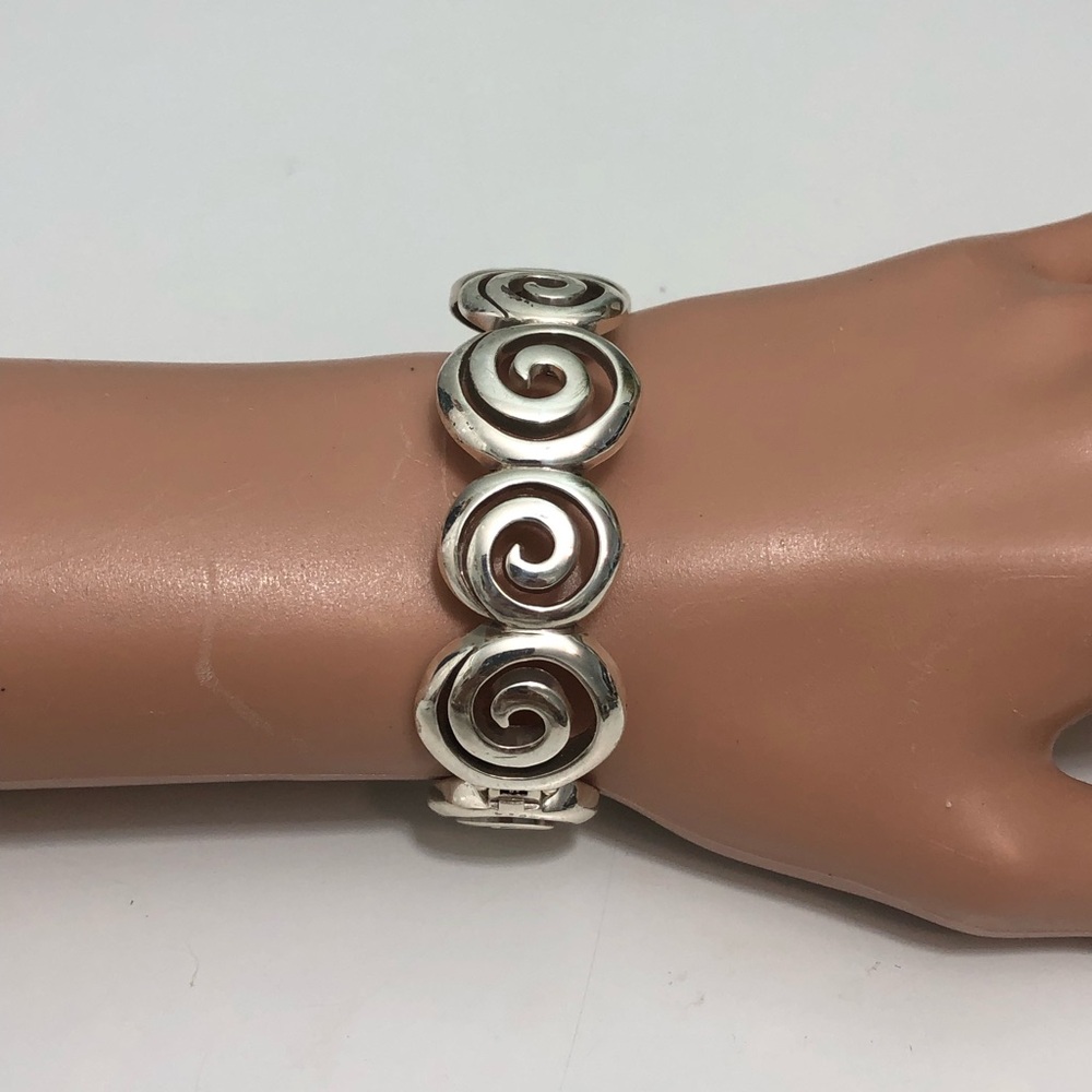 Brighton Vertigo Magnetic Bracelet - 8 1/4" Stylish Spiral Design